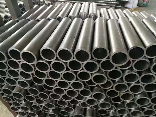 富蕴30CrMo精密无缝钢管